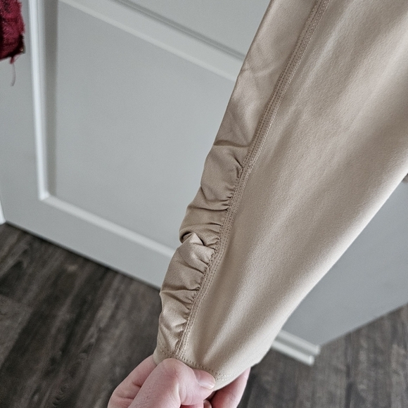 Free People Out of Your League Leggings In Clay - Picture 9 of 10